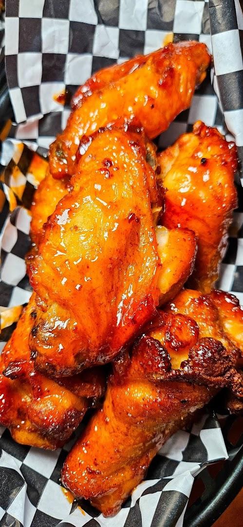 Flats 23 Pizza & Wings